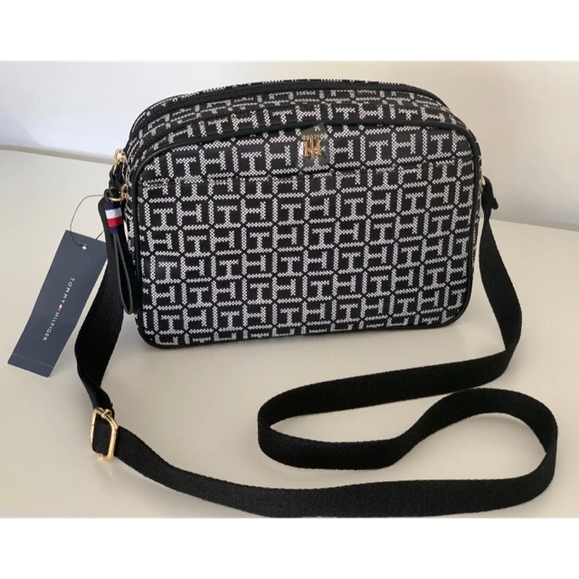 tommy sling bag