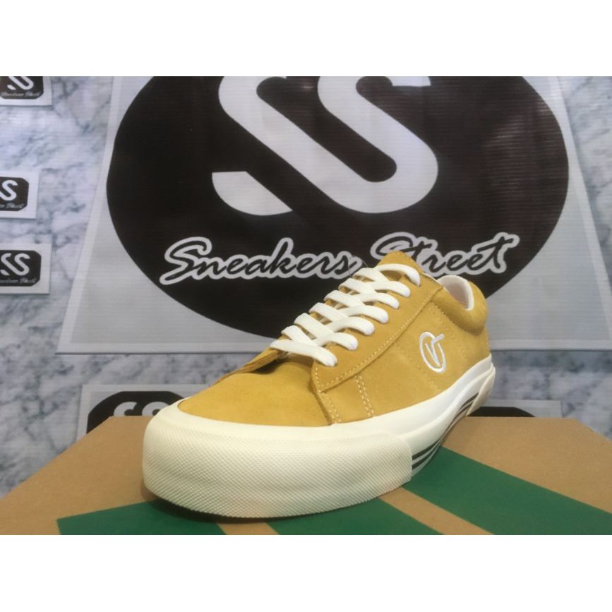 mustard yellow checkered vans