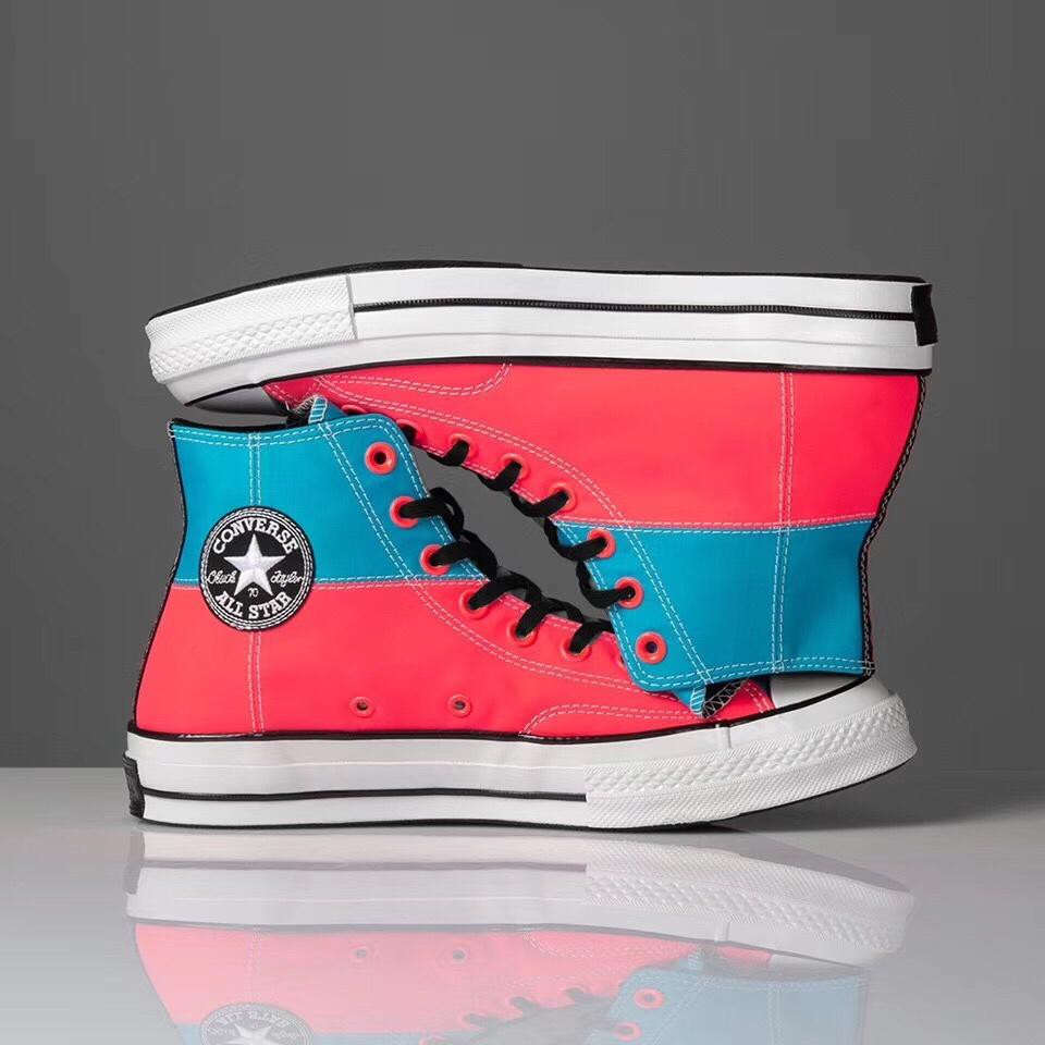 converse pink blue