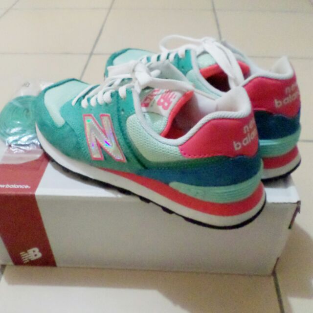 new balance 574 holographic