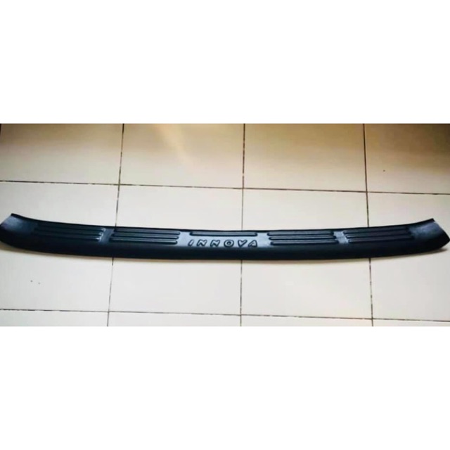 rear step sill innova