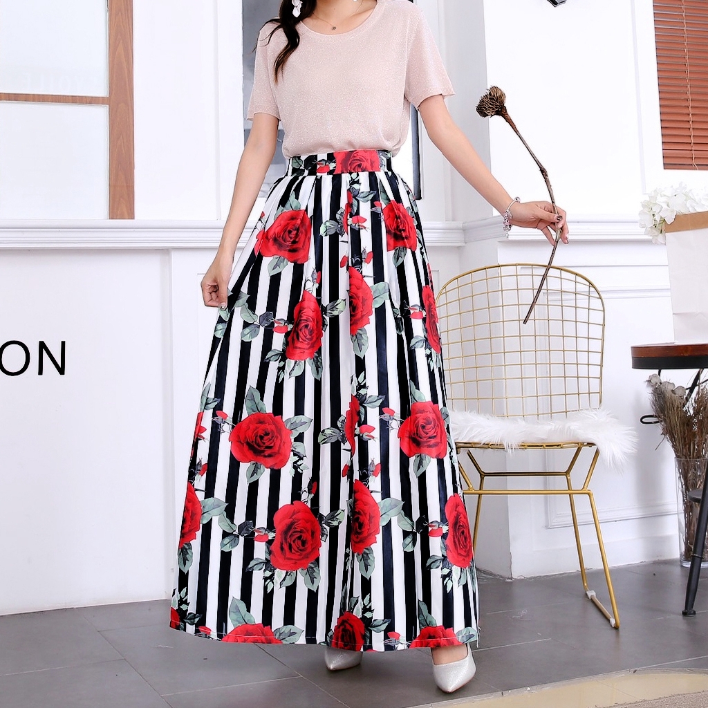 high waisted long pleated skirt