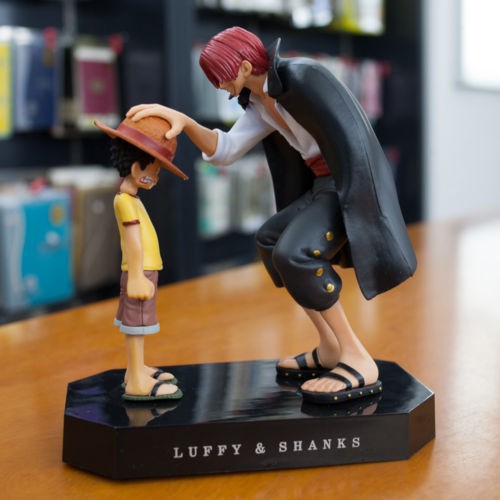 luffy and shanks figure