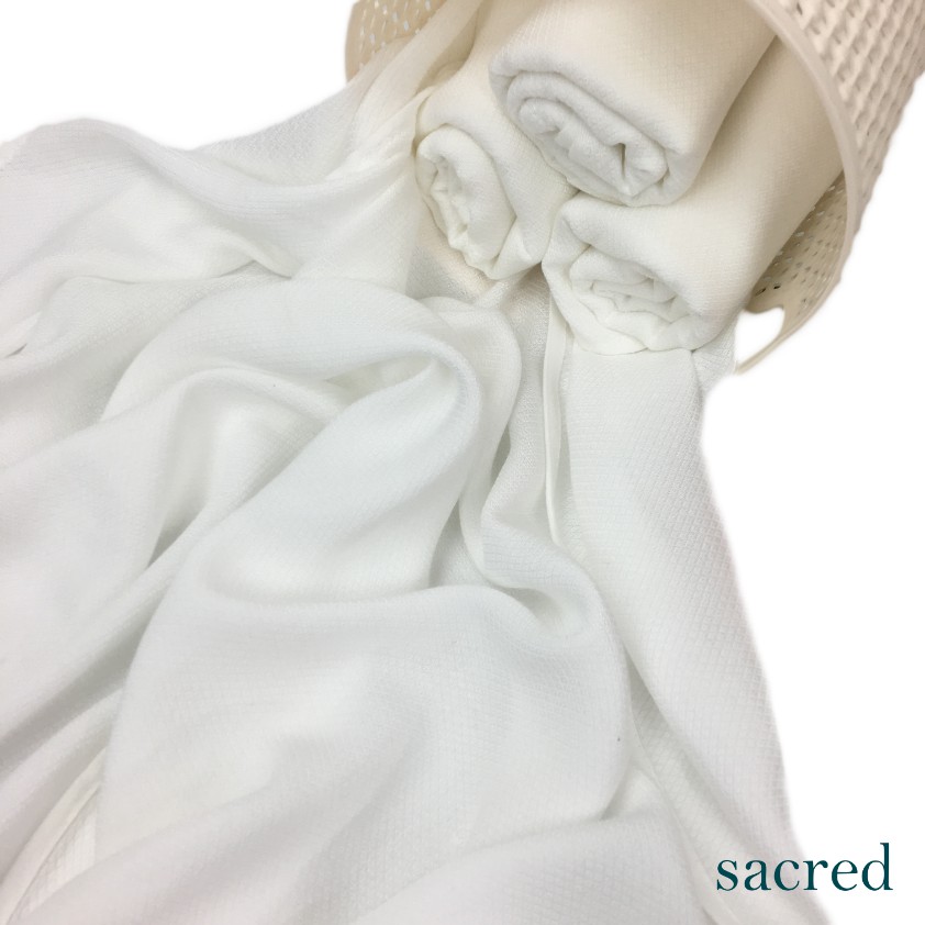 nail clipper with magnifying glass