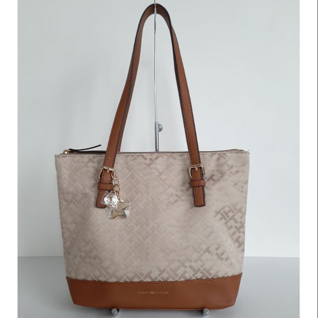tommy hilfiger bag brown