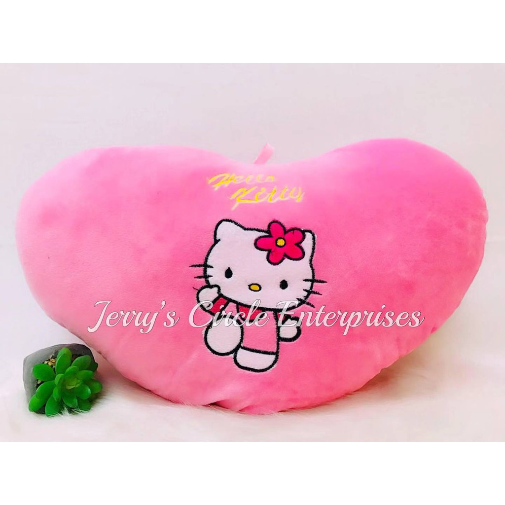 D79 40x45 Heart Pillow Hello Kitty Character Throw Pillow