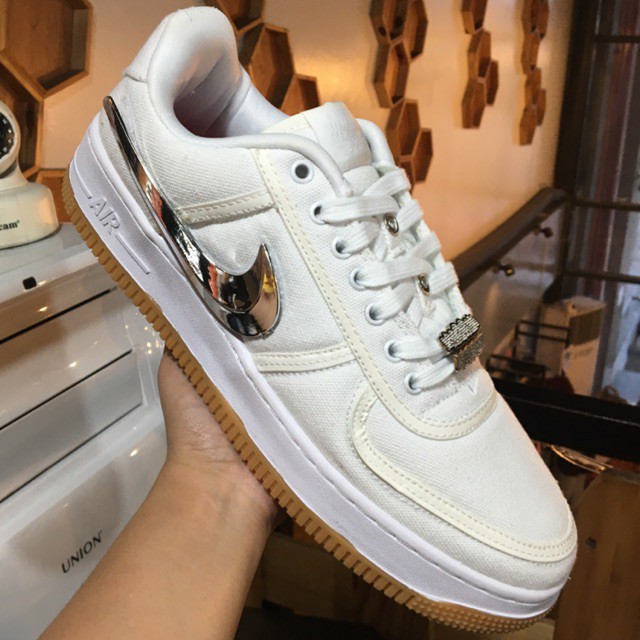 travis scott af1's