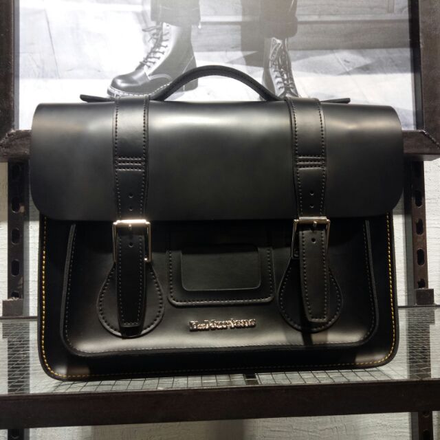 dr martens 13 satchel