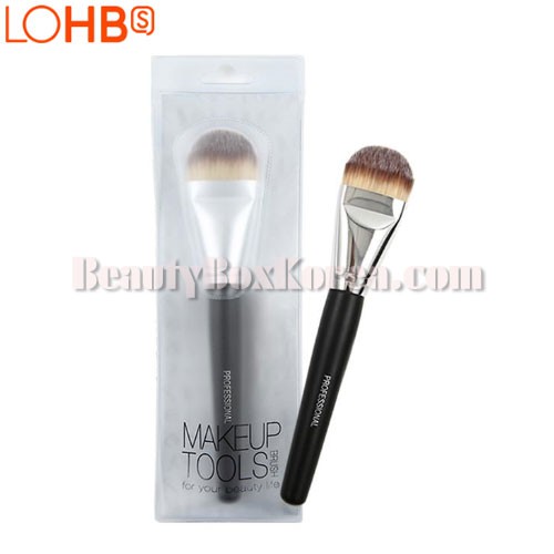 wide makeup brush