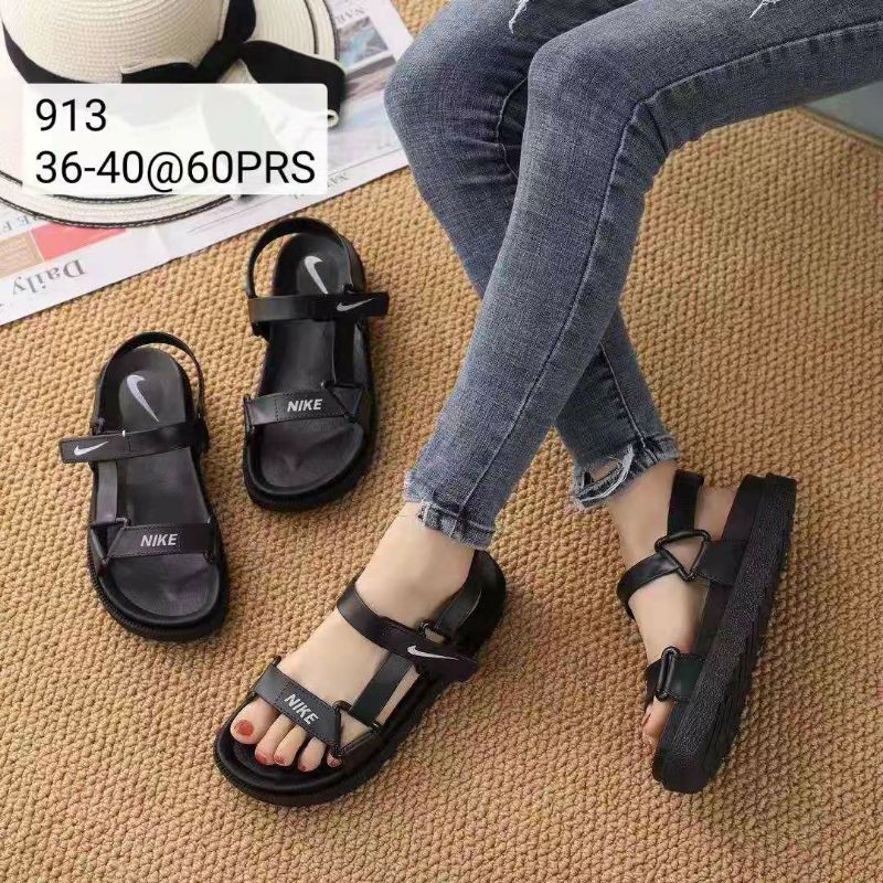 nike sandals women