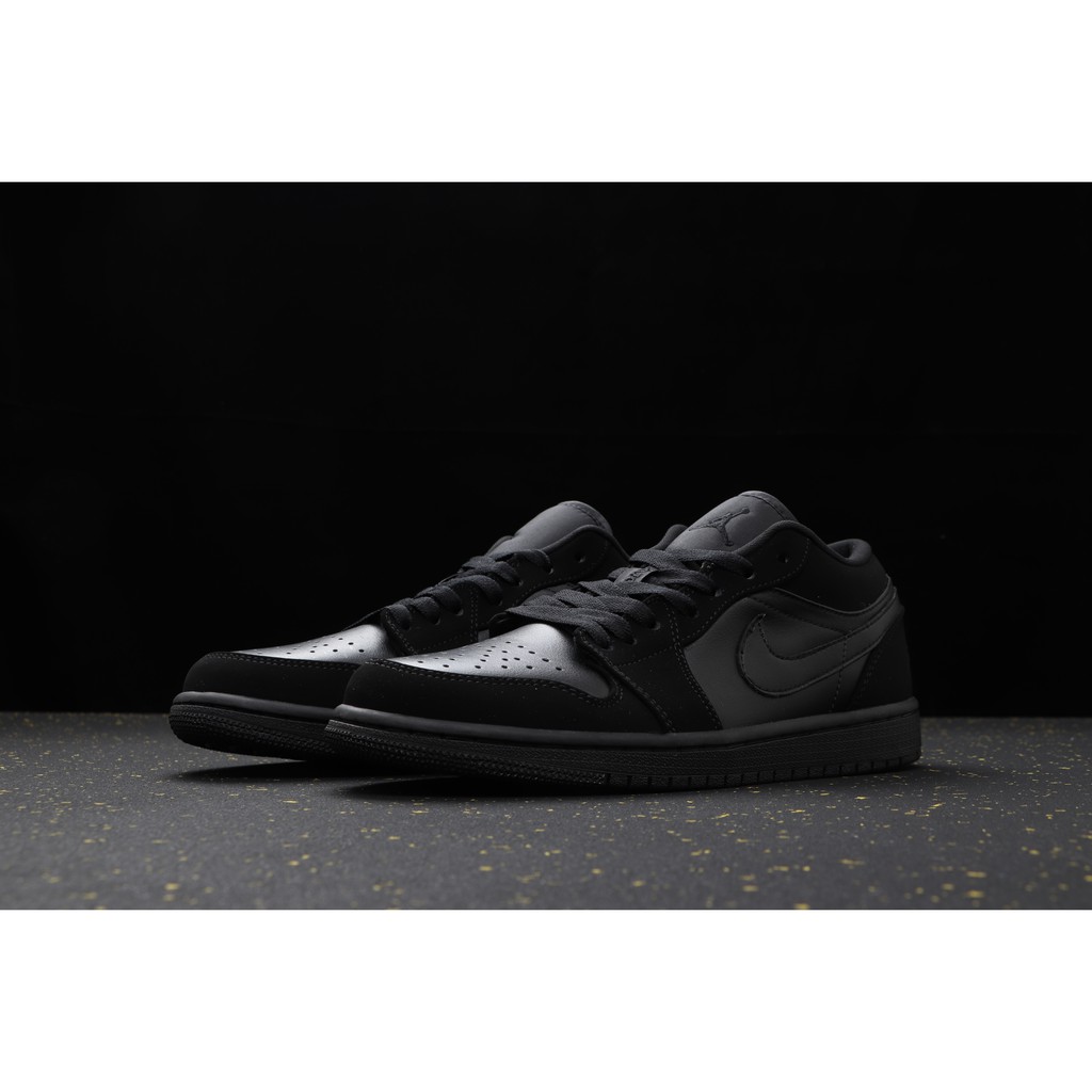aj1 all black