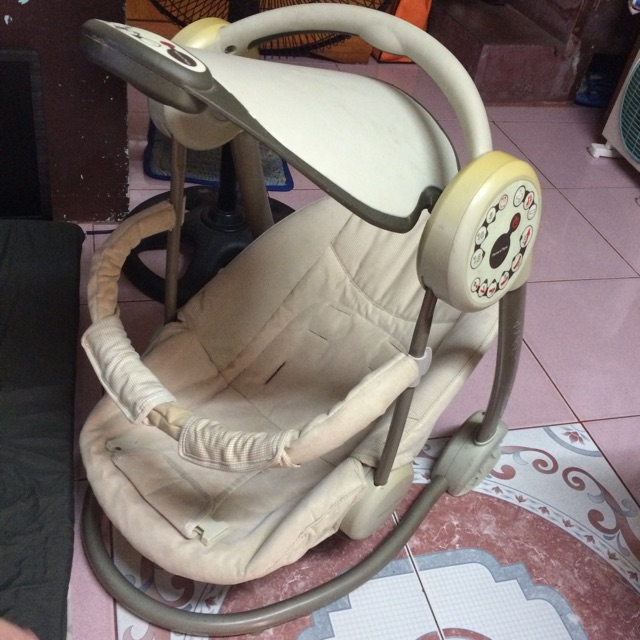 mamas and papas swing chair batteries