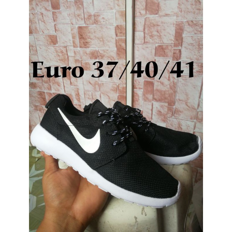 nike roshe run 40