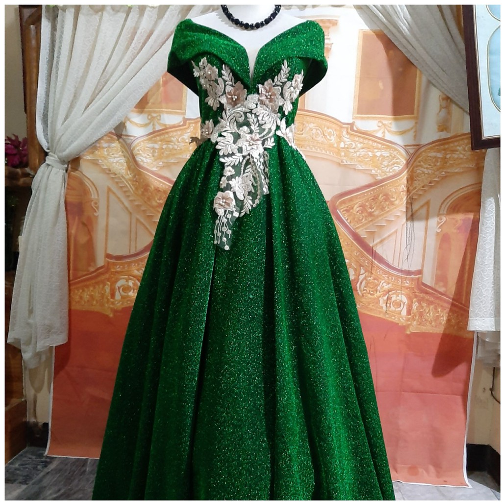 elegant emerald green color gown for ...