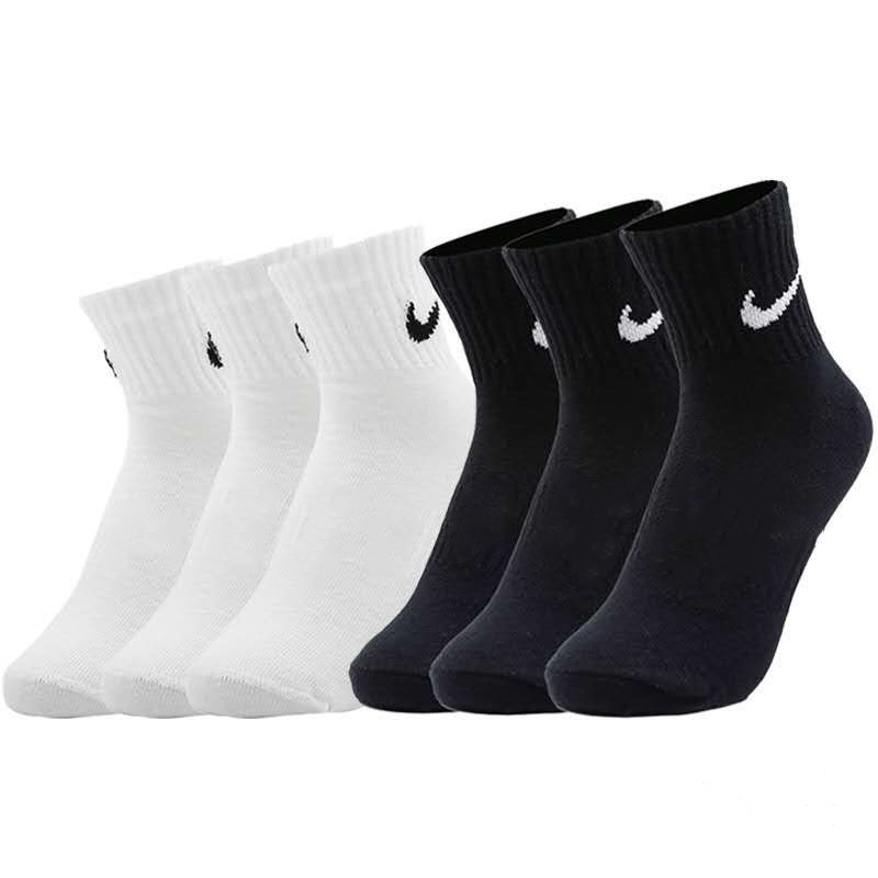 white nike socks outfit