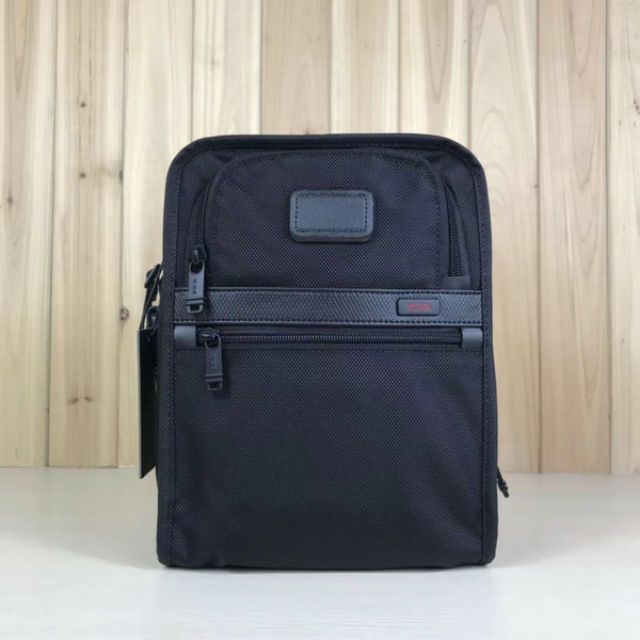 tumi alpha luggage