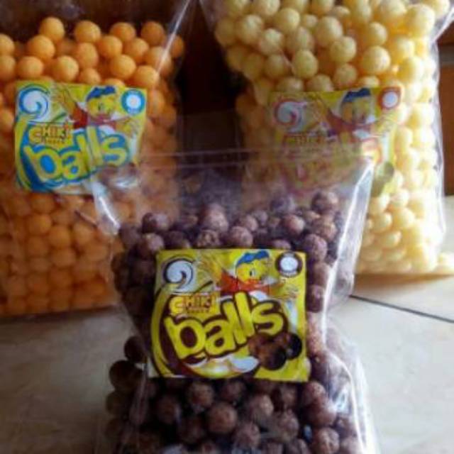 Chiki Chicken Flavor Balls, Cheese And Chocolate / Indofood Snack ...