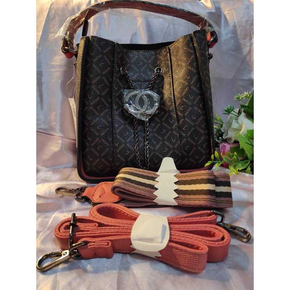 How R U Sling Bag (Special Pricing) | Shopee Philippines