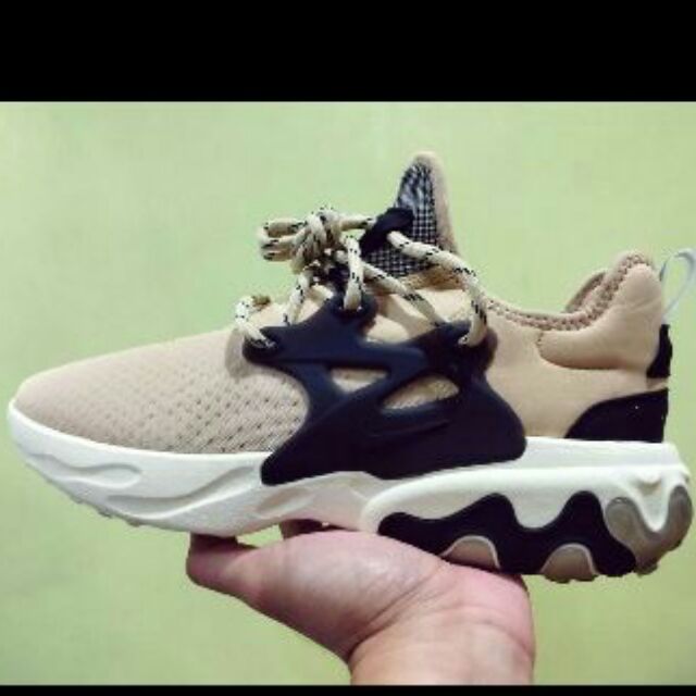 nike presto react desert ore