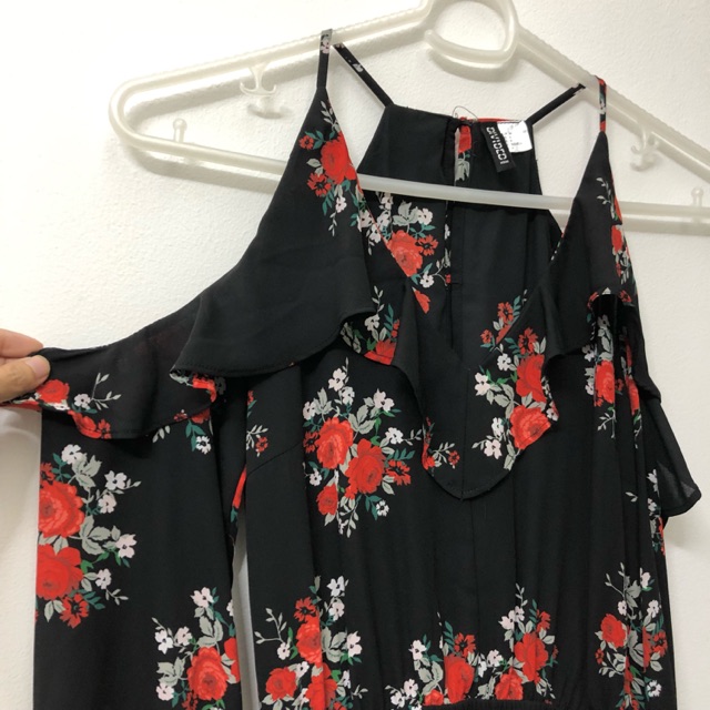 h&m cold shoulder dress