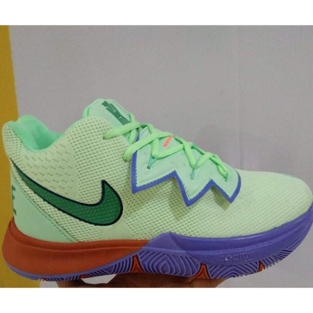 kyrie basket ball shoes