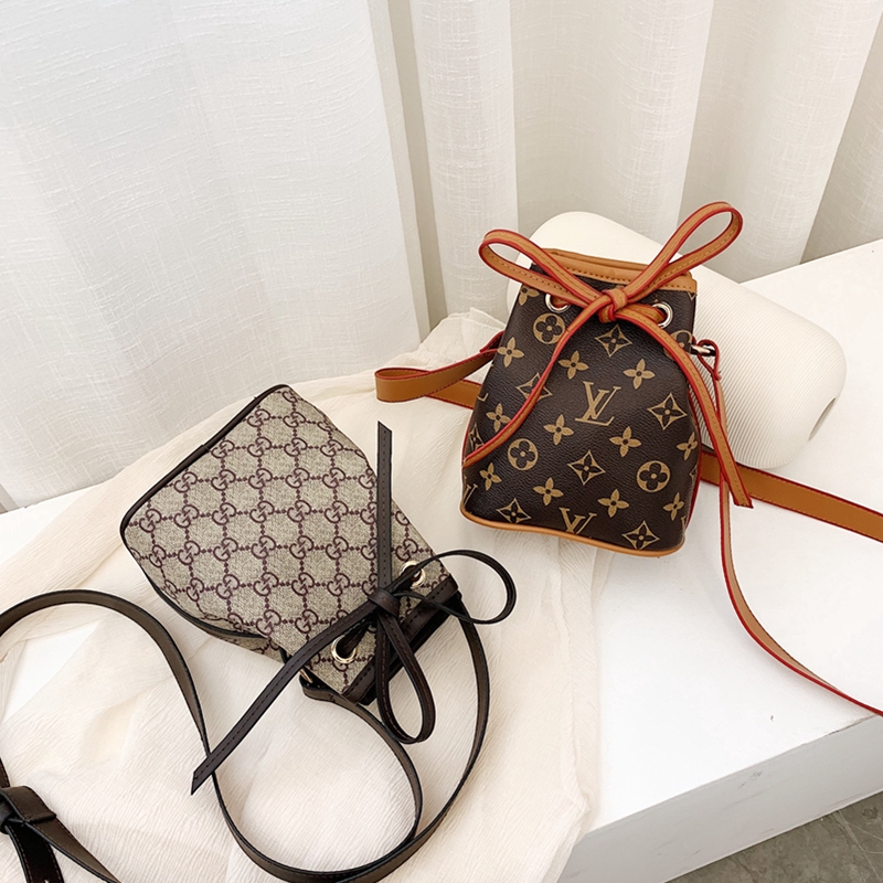 New Fashion LV Shoulder Bags Small Round Handbag Female Crossbody Bag Multi-Functional Simple ...