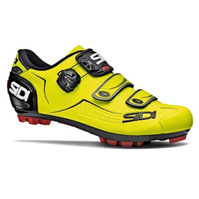 two hole cycling shoes