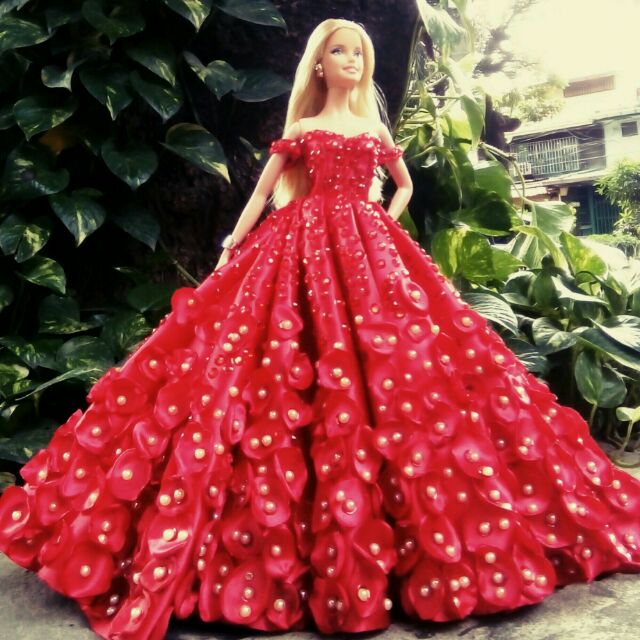 barbie doll red dress