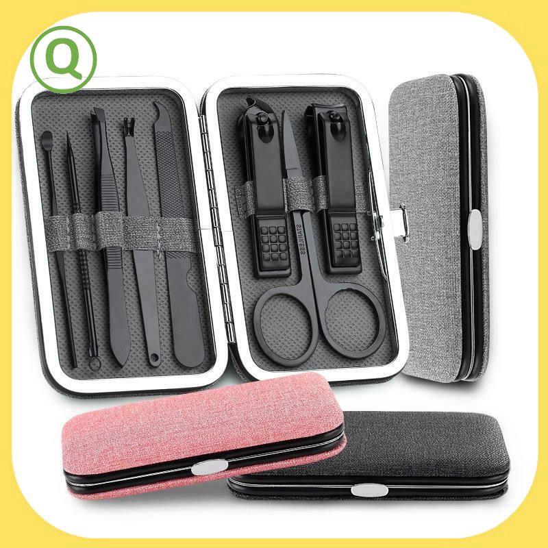 black nail clipper set