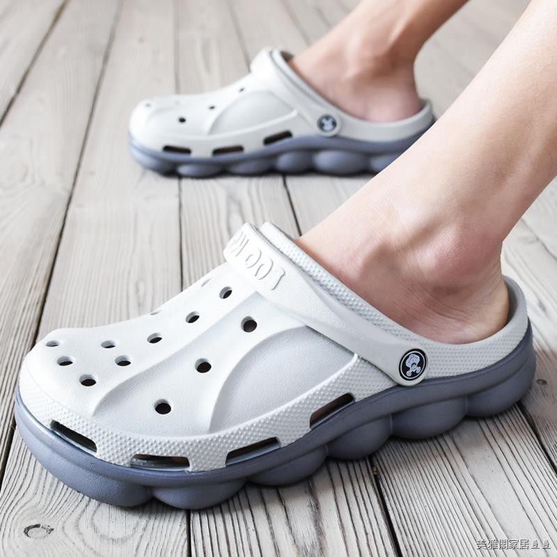 mens closed toe crocs