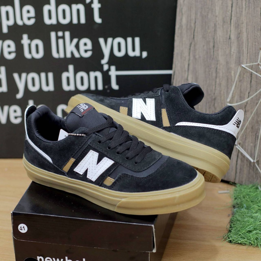 new balance 553 men sneakers