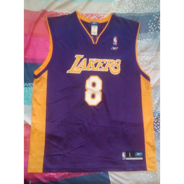 kobe bryant jersey medium