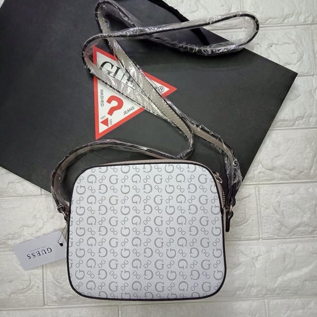 guess baldwin park mini crossbody bag