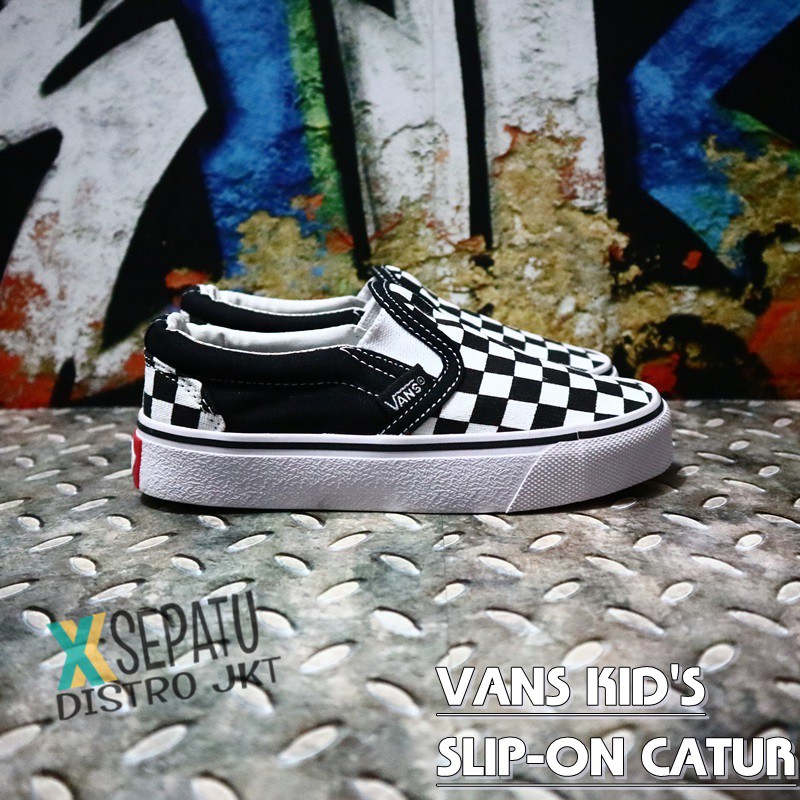 vans slip on chess