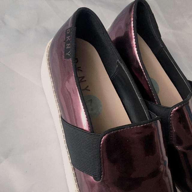 dkny slip on shoes