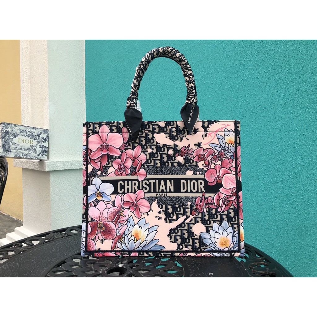 flower dior bag