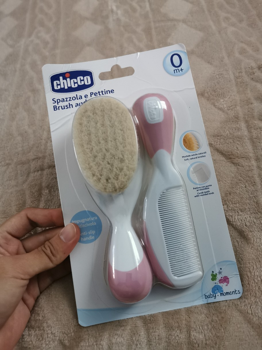 chicco brush and comb
