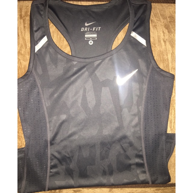 nike sando dri fit