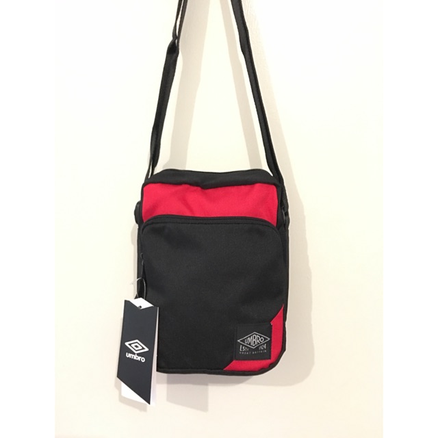 umbro sling bag