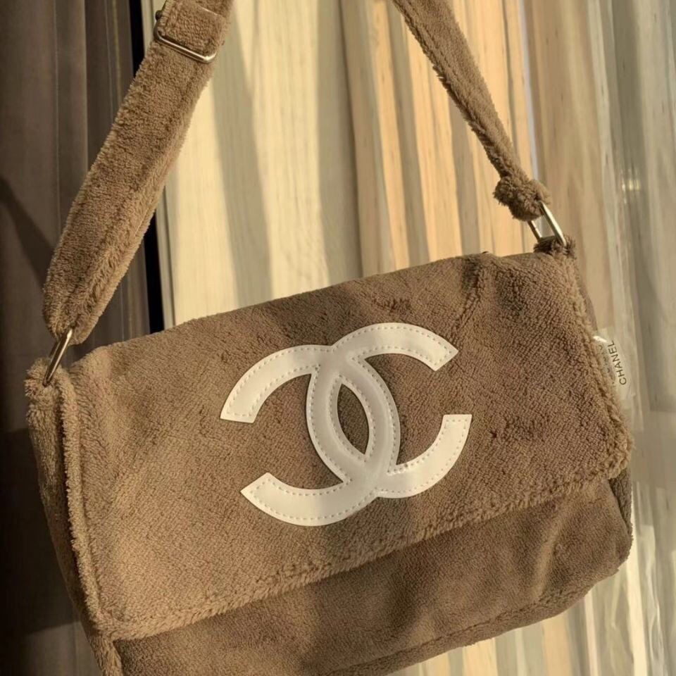 Chanel Medieval Towel Bag Gift Bag Shoulder Bag Autumn And Winter Plush  Messenger Bag Yu Shuxin Sam | Shopee Philippines