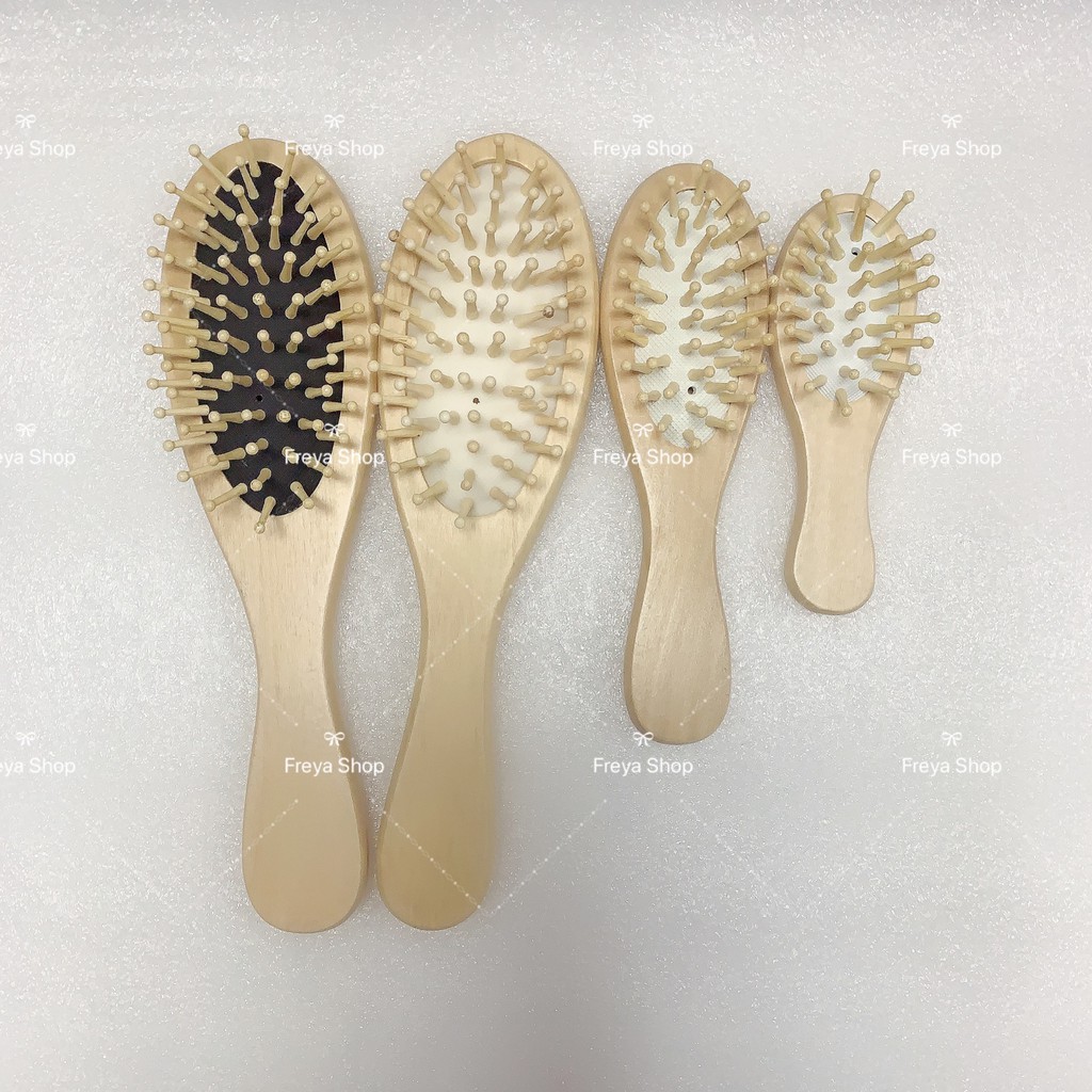 Personalized or Plain Wooden Brush Wood Big Oval Black Brush Small