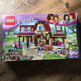 lego heartlake riding club