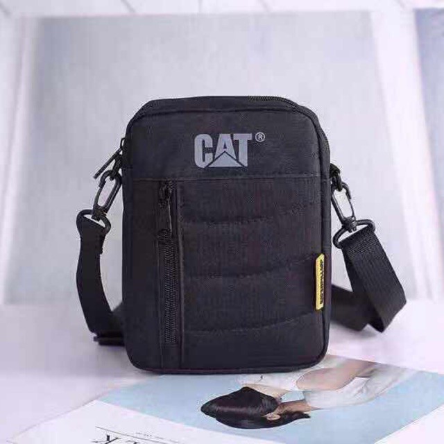 Cute Cat In Jumping Messenger Bag Crossbody Bag Large Durable Shoulder School Or Business Bag Oxford Fabric For Mens Womens 