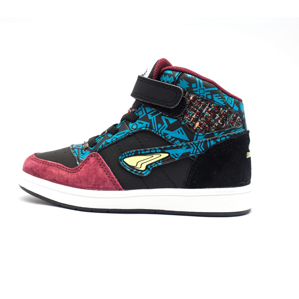 dr kong white sneakers