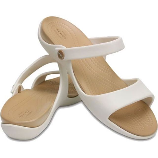 crocs cleo v sandals