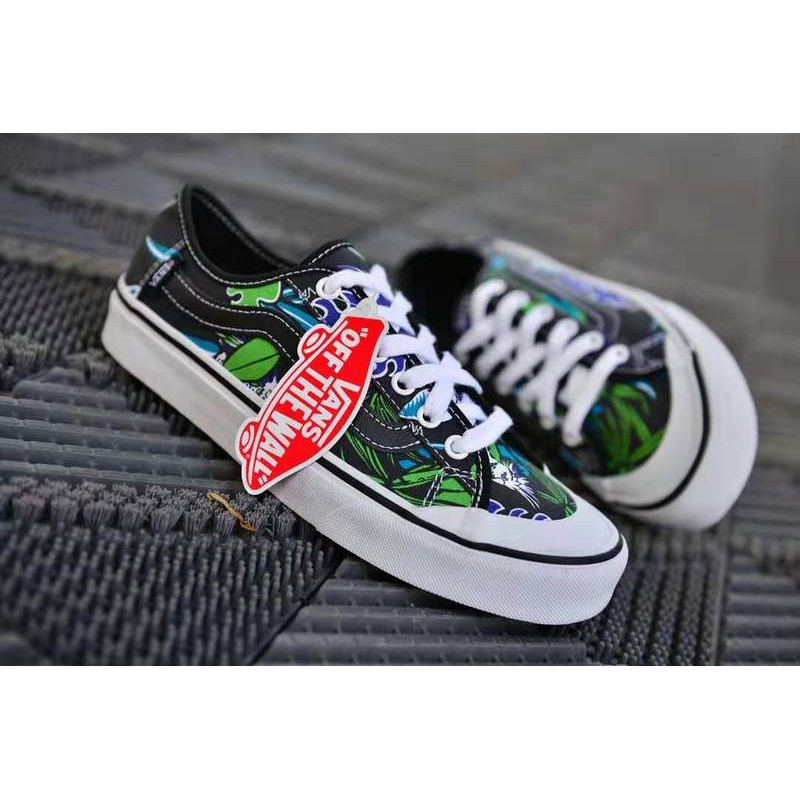 graffiti on vans shoes