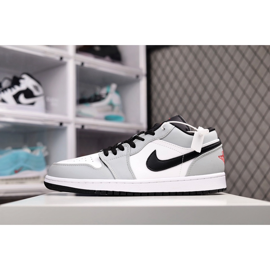 nike low cut basketball shoes