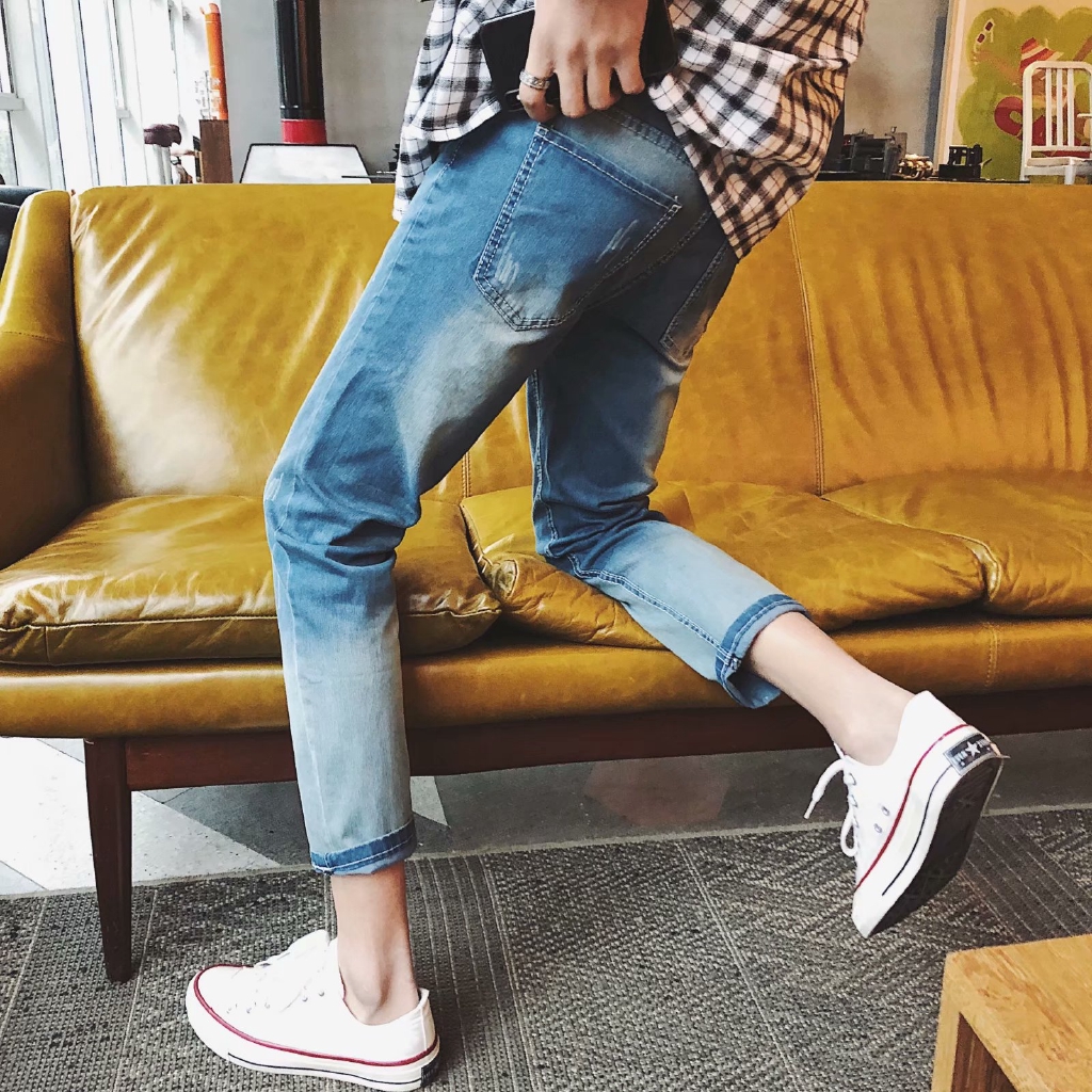 lightweight cropped jeans
