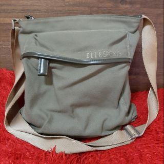 elle sports bag