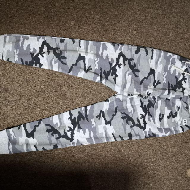 trippy track jogger cotton on